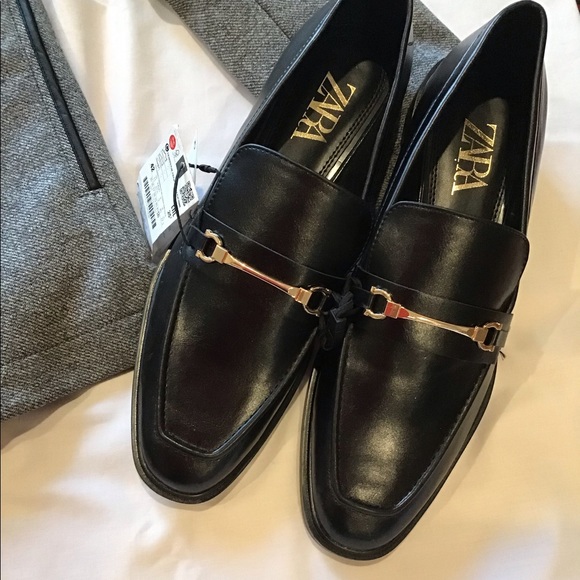 Sold Zara leather loafers with metal gold buckle - Picture 2 of 3